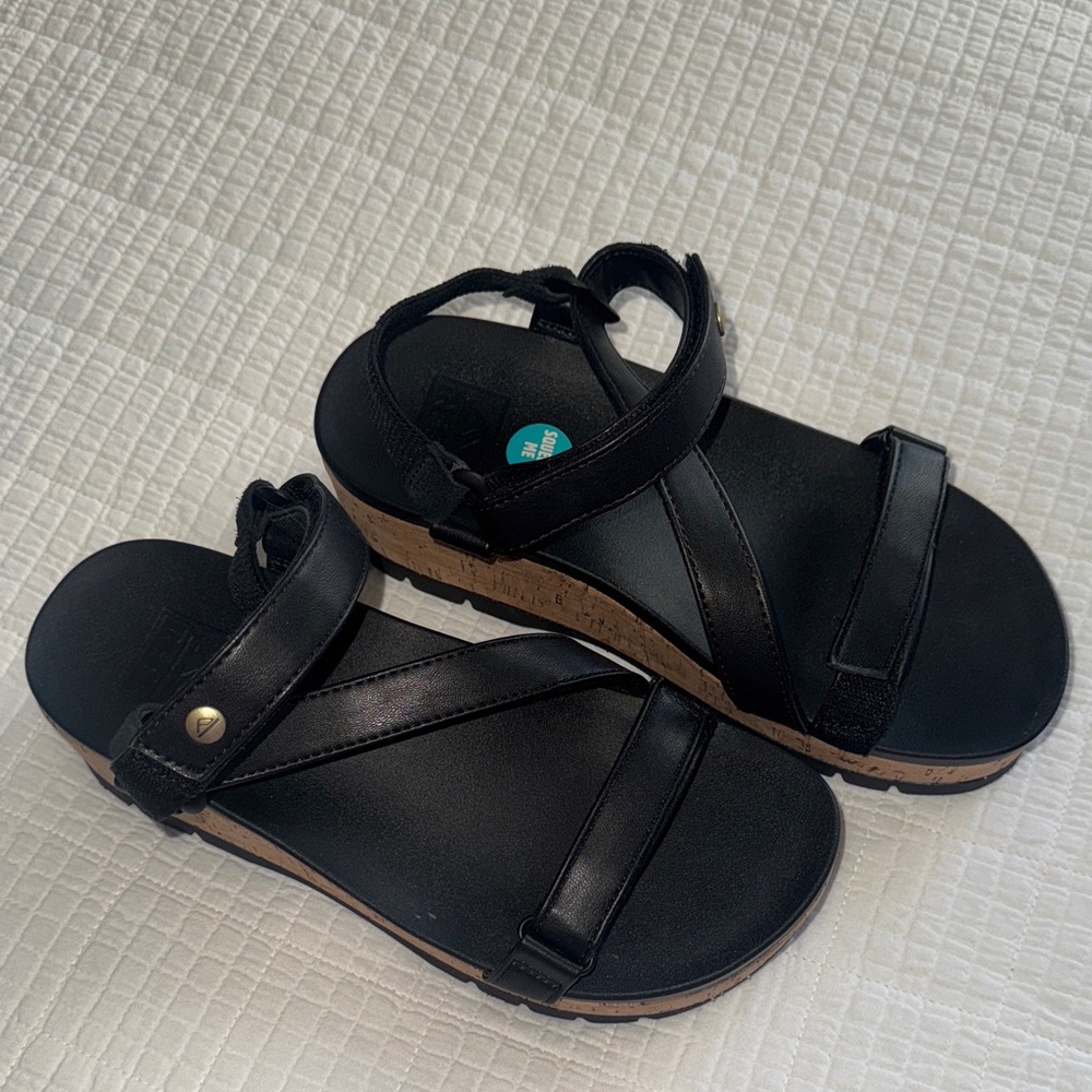 Reef Black Women's Platform Sandals - Picture 4 of 7